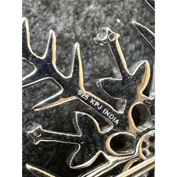 925‎ KPJ India Silver Cubic Zirconia Snowflake Brooch Pin Winter 1.5 inch - Picture 3 of 4